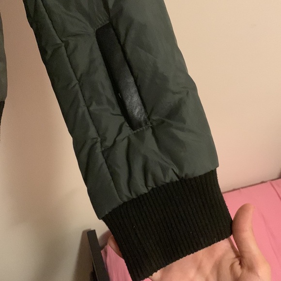 Kenzie Puffers Winter jacket ! made specifically for Canadian weather - Picture 3 of 6